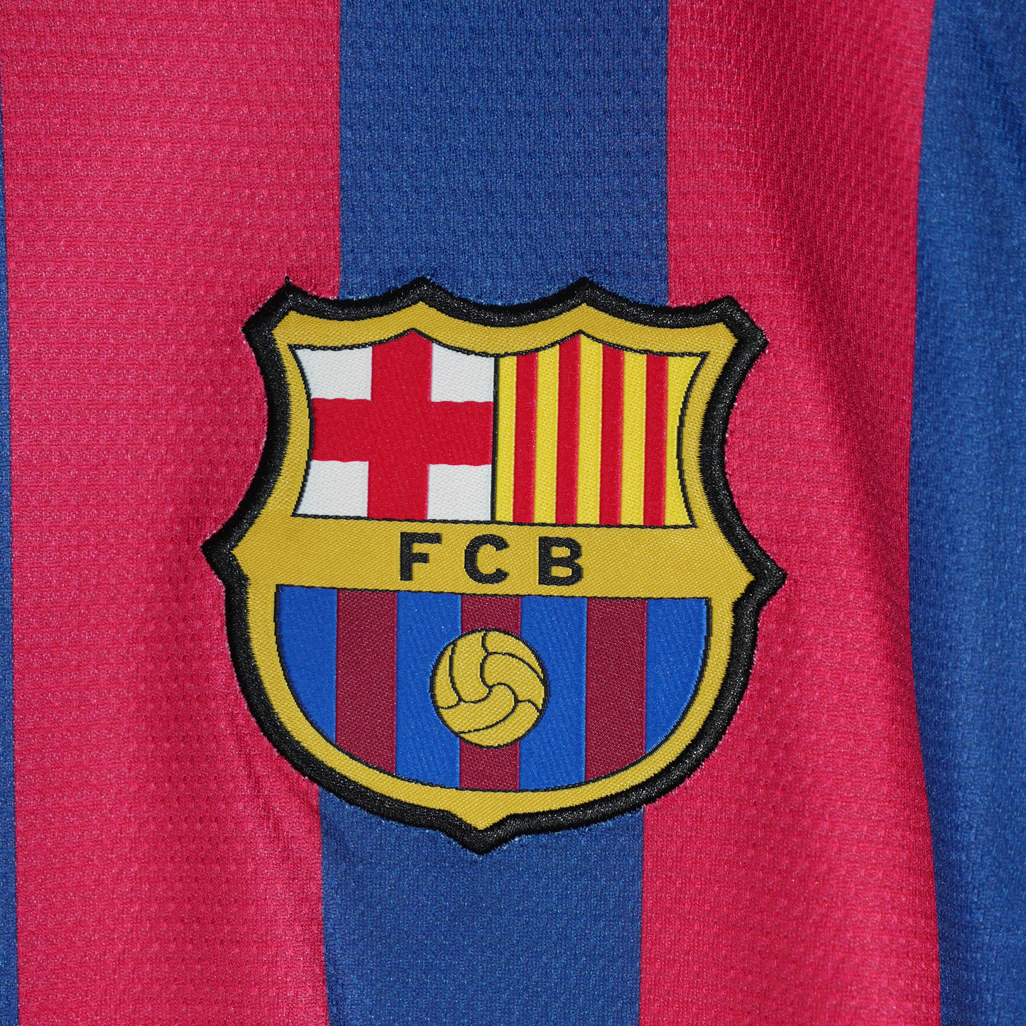 Barcelona 2015-16 home