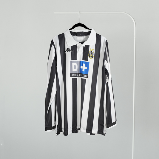 Vintage Juventus Black/White Striped Home Jersey