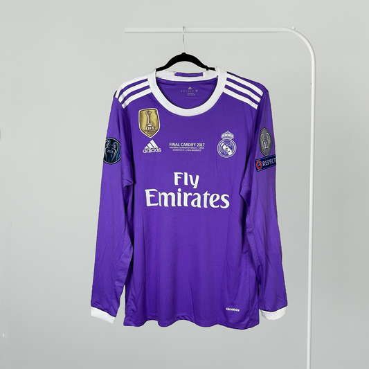 Real Madrid 2017 away