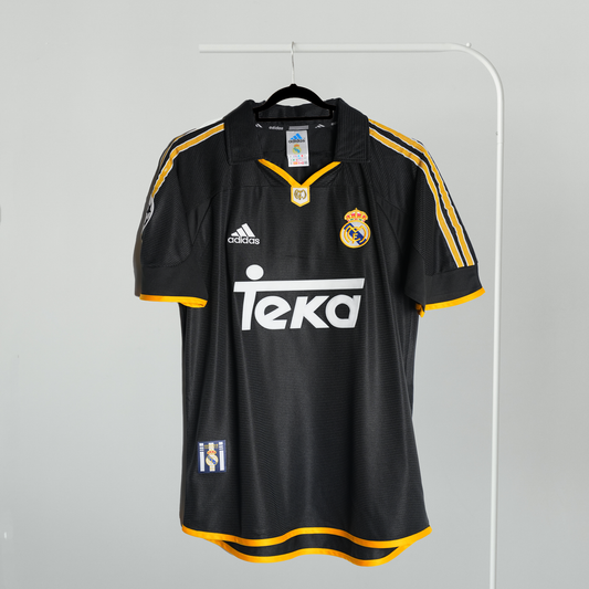 Real Madrid 1999/2000 Away Retro Jersey