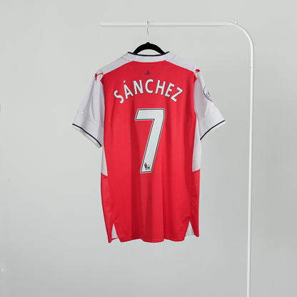 Arsenal 2016-18 home