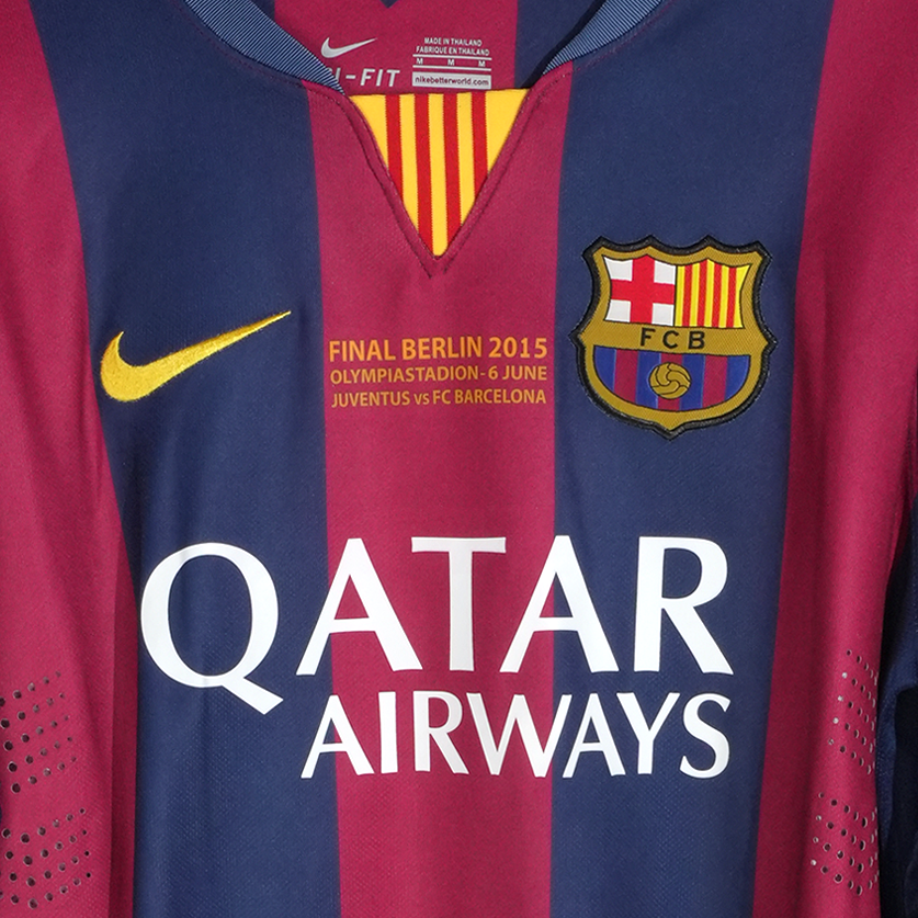 Barcelona 2015-16 home