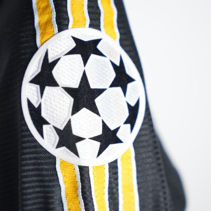 Real Madrid 1999-2000 away