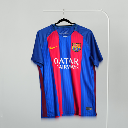 Barcelona 2015-16 home